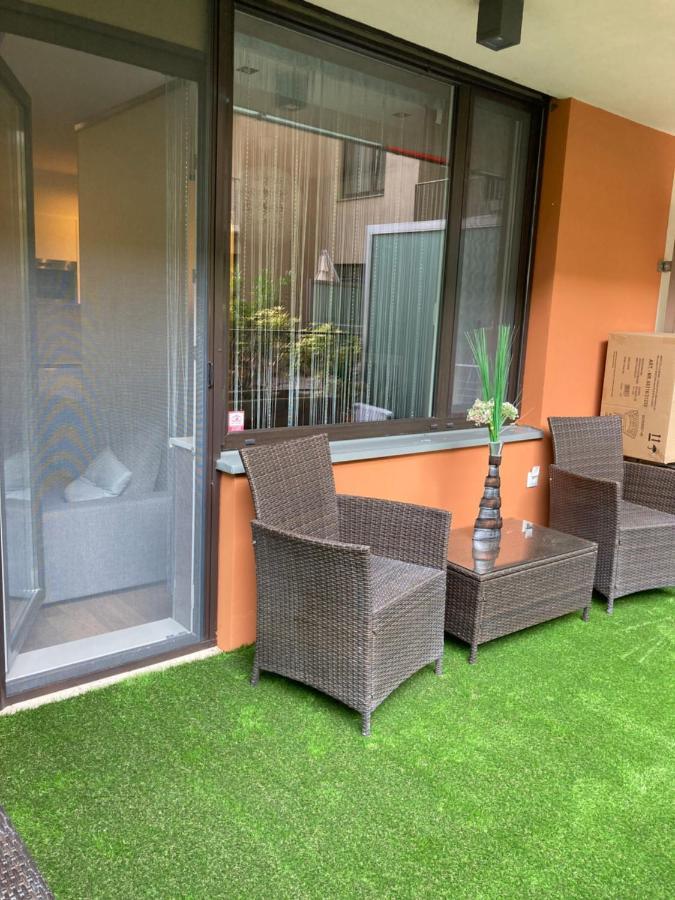 Apartamento Corvin Luxury White Budapest Exterior foto